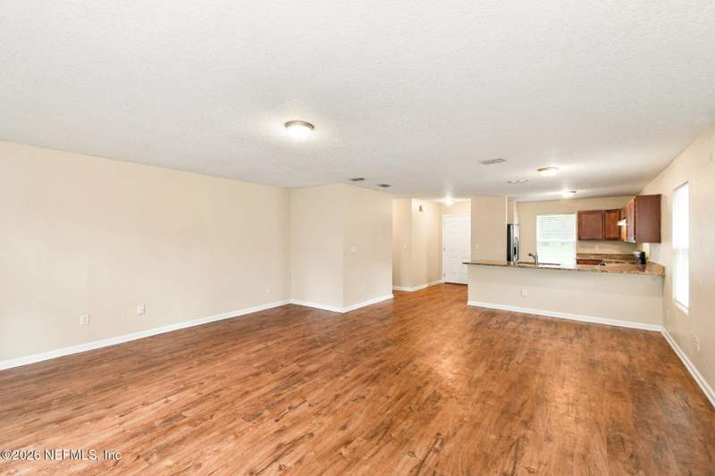 4 bedroom Single Family Residence at 4558 Glendas Meadow Drive, Glendas Meadow, Jacksonville — photo 5