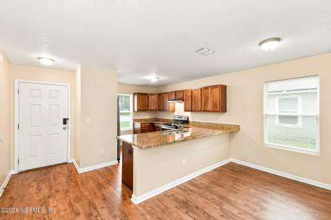 4558 Glendas Meadow Drive, Jacksonville FL - photo 7 of 21