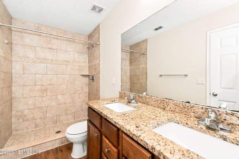4558 Glendas Meadow Drive, Jacksonville FL - photo 15 of 21