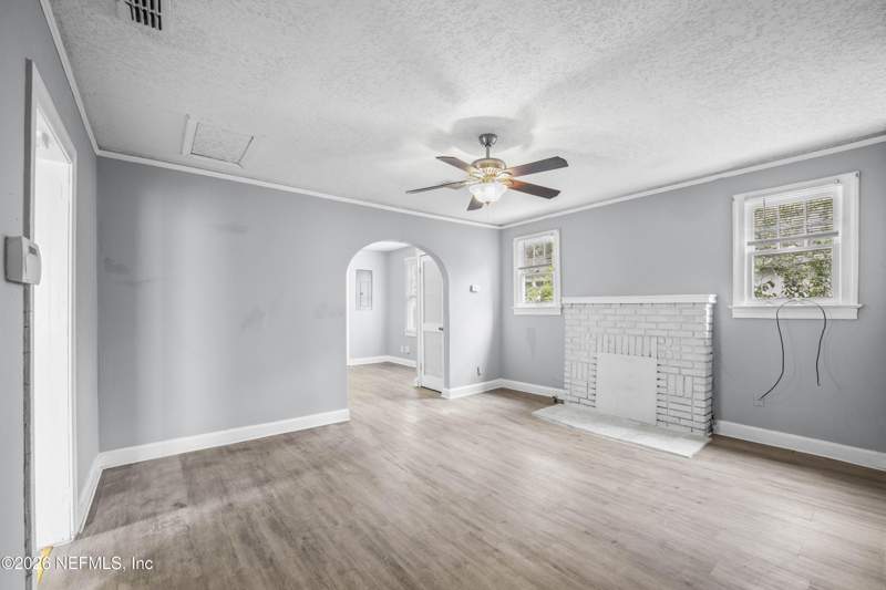 3 bedroom Single Family Residence at 1585 W 15th Street, Grand Boulevard, Jacksonville — photo 2
