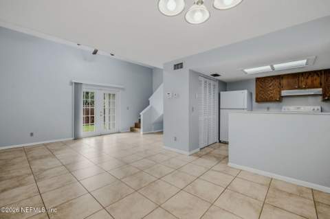 8468 Windypine Lane, Jacksonville FL - photo 14 of 29
