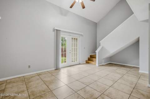 8468 Windypine Lane, Jacksonville FL - photo 12 of 29