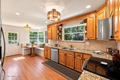 1244 Glengarry Road, Jacksonville FL - photo 15 of 48