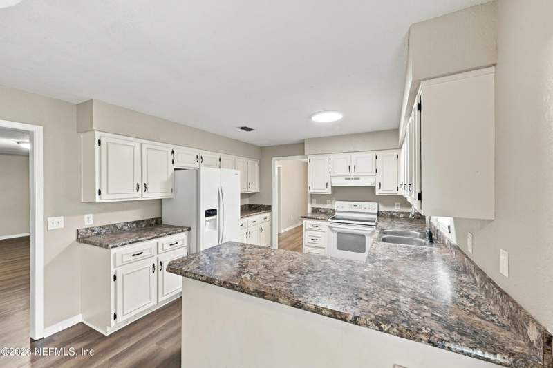 4 bedroom Single Family Residence at 2762 Pebbleridge Court, Foxridge, Orange Park — photo 3