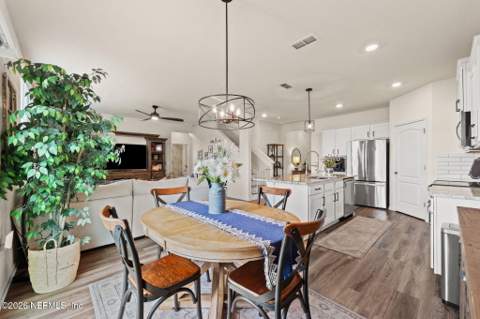 2649 Oak Stream Drive, Green Cove Springs FL - photo 11 of 32