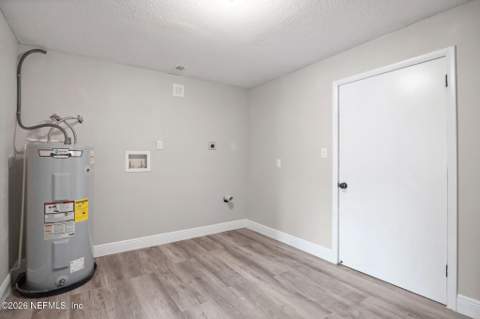 907 Crest Drive, Jacksonville FL - photo 19 of 40