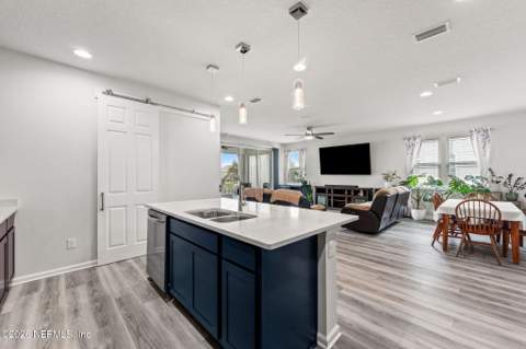 1810 Amberly Drive, Middleburg FL - photo 15 of 47
