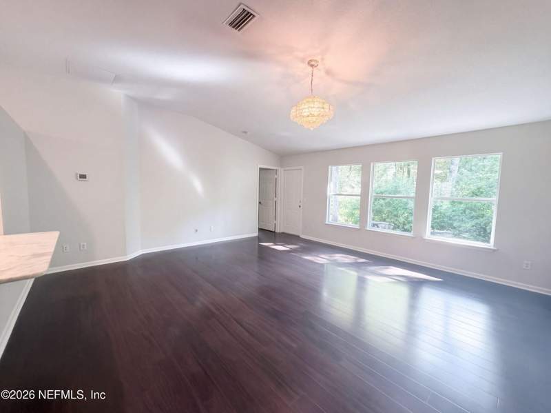 3 bedroom Single Family Residence at 4814 Dale Court, Black Creek Park, Middleburg — photo 2