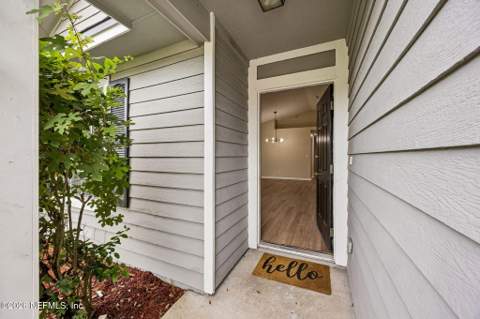 3653 Caroline Vale Boulevard, Jacksonville FL - photo 6 of 29
