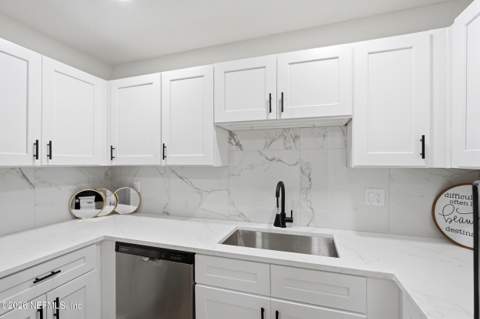 5242 Quan Drive, Jacksonville FL - photo 14 of 34