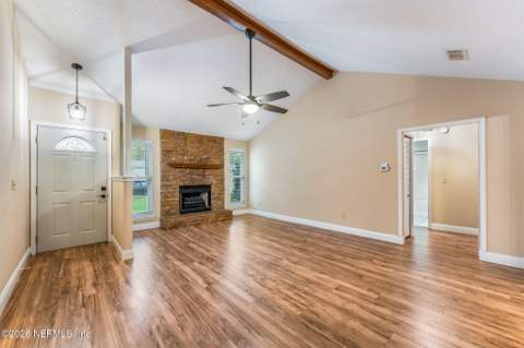 2051 Oak Water Drive, Jacksonville FL - photo 6 of 31