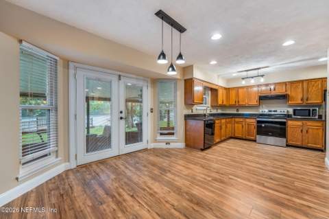 2051 Oak Water Drive, Jacksonville FL - photo 12 of 31