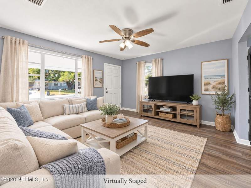 3 bedroom Single Family Residence at 5833 Norde Drive, Oak Hill, Jacksonville — photo 5