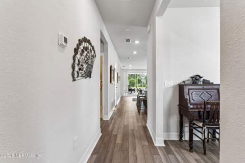 11268 Lenora Court, Jacksonville FL - photo 7 of 48