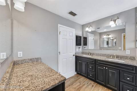 12526 Ayrshire Street, Jacksonville FL - photo 17 of 37
