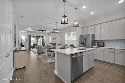 4424 Sun Lily Court, Jacksonville FL - photo 12 of 45
