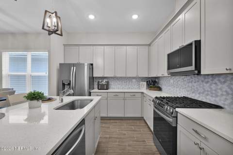 4424 Sun Lily Court, Jacksonville FL - photo 15 of 45