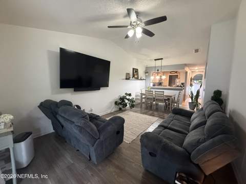 5026 Knightsbridge Circle, Jacksonville FL - photo 8 of 23