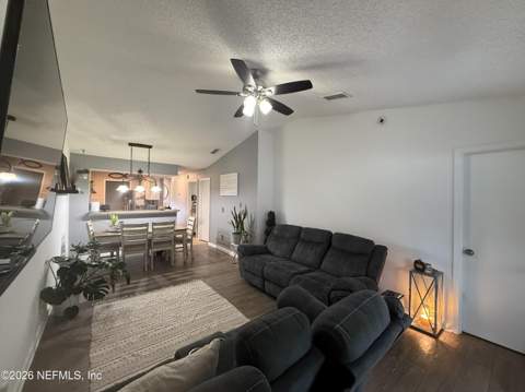 5026 Knightsbridge Circle, Jacksonville FL - photo 7 of 23