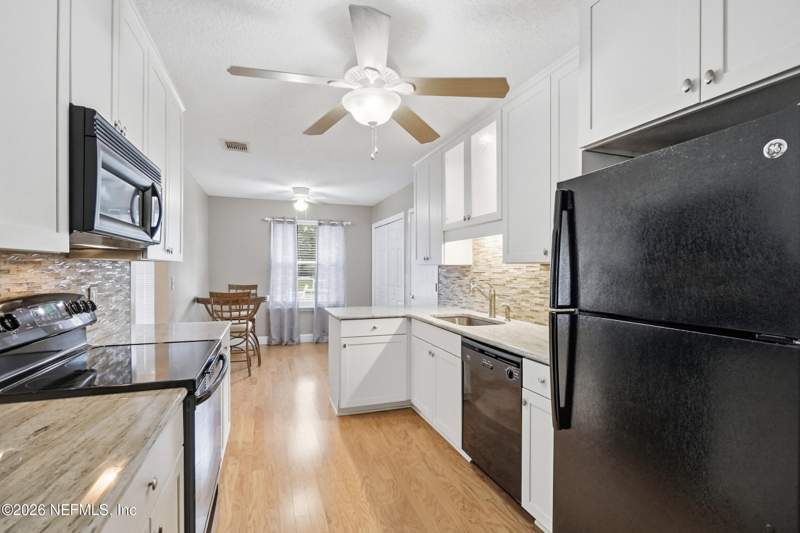 4 bedroom Single Family Residence at 4364 Morning Dove Drive, Hood Landing Bluff, Jacksonville — photo 3