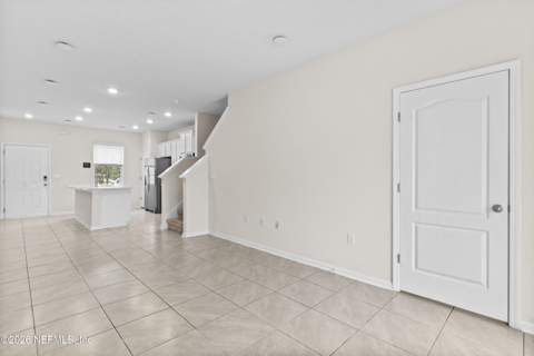 8207 Larose Road, Jacksonville FL - photo 12 of 27