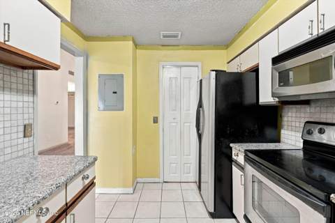 2202 Wood Hill Place #2202, Jacksonville FL - photo 22 of 47
