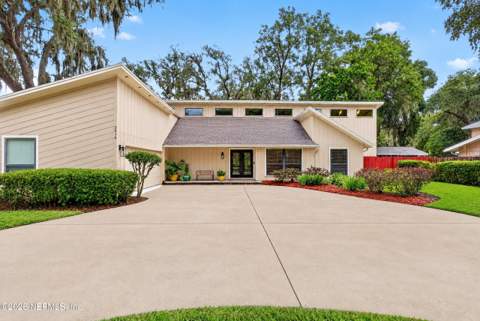 2810 Beauclerc Road, Jacksonville FL - photo 6 of 66