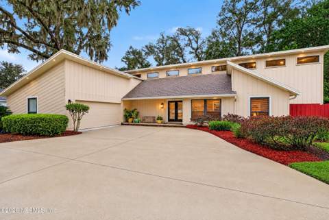 2810 Beauclerc Road, Jacksonville FL - photo 8 of 66