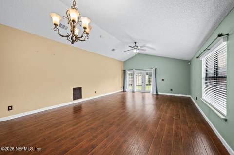 5628 Ashleigh Park Drive, Jacksonville FL - photo 9 of 29