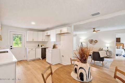 5125 W 107th Street, Jacksonville FL - photo 13 of 26
