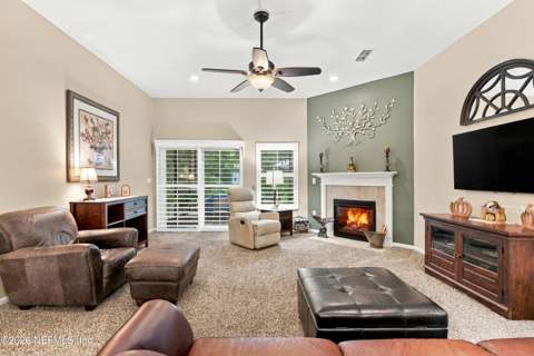 10923 Black Diamond Court, Jacksonville FL - photo 9 of 44