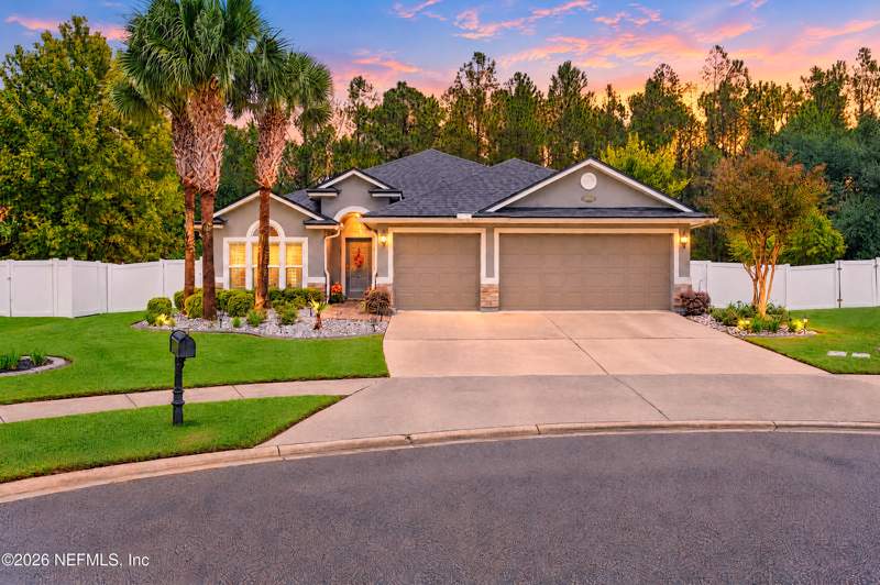 4 bedroom Single Family Residence at 10923 Black Diamond Court, Blue Lake Estates, Jacksonville — photo 5
