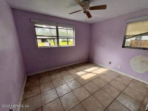 7215 Karenita Drive, Jacksonville FL - photo 9 of 27