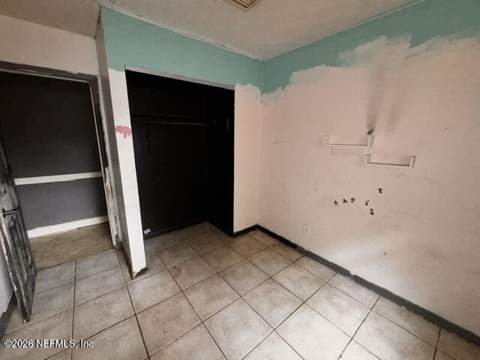 7215 Karenita Drive, Jacksonville FL - photo 14 of 27