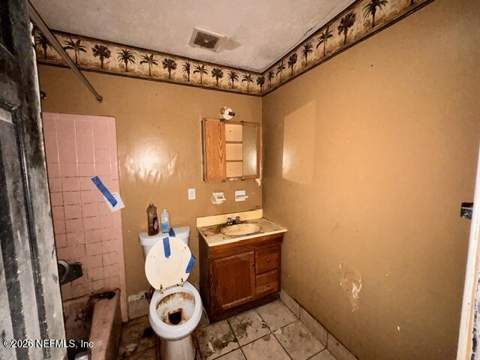 7215 Karenita Drive, Jacksonville FL - photo 15 of 27
