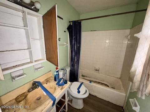 7215 Karenita Drive, Jacksonville FL - photo 19 of 27