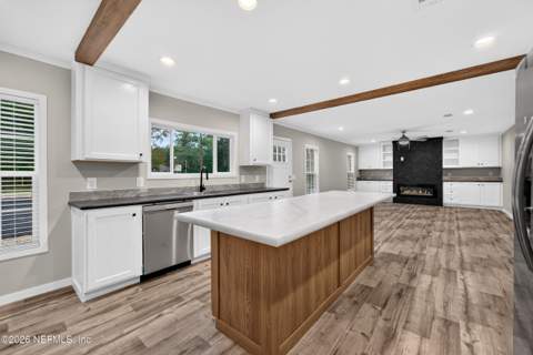 7457 Bienville Avenue, Keystone Heights FL - photo 12 of 48