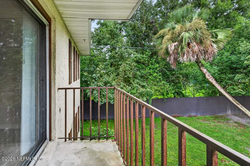 1 bedroom Condominium at 1672 El Camino Road #3, Southbrook Condo, Jacksonville — photo 3