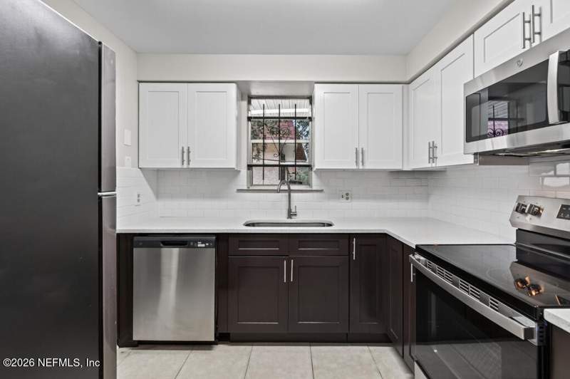 1 bedroom Condominium at 1672 El Camino Road #3, Southbrook Condo, Jacksonville — photo 5