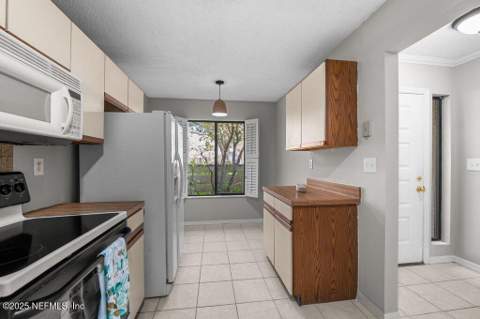 7701 Baymeadows Circle #1154, Jacksonville FL - photo 20 of 46