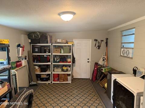 10525 Gailwood Circle, Jacksonville FL - photo 11 of 18