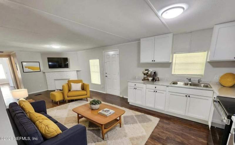 4 bedroom Manufactured Home at 5827 Augo Lane, Duclay Forest, Jacksonville — photo 5
