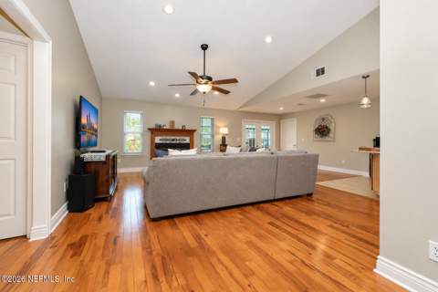 4735 Southern Pacific Drive, Jacksonville FL - photo 8 of 38