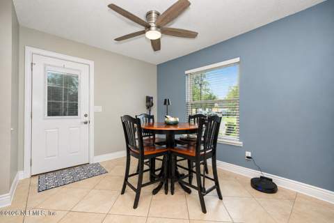 4735 Southern Pacific Drive, Jacksonville FL - photo 11 of 38