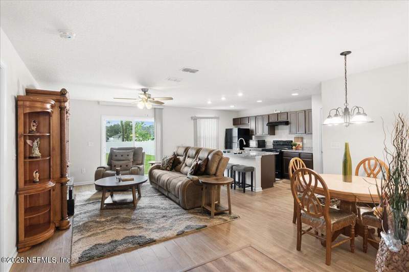 3 bedroom Single Family Residence at 8528 Osteen Street, Jax Heights, Jacksonville — photo 4