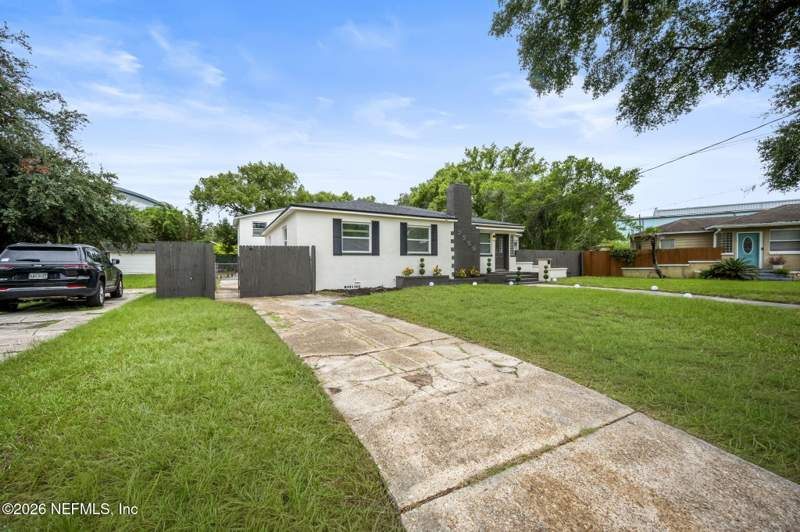 5 bedroom Single Family Residence at 2290 Larchmont Road, St Nicholas Park, Jacksonville — photo 2