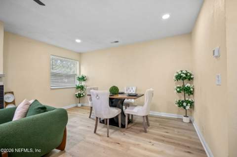 2290 Larchmont Road, Jacksonville FL - photo 7 of 46