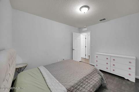5358 Ramona Boulevard, Jacksonville FL - photo 10 of 42