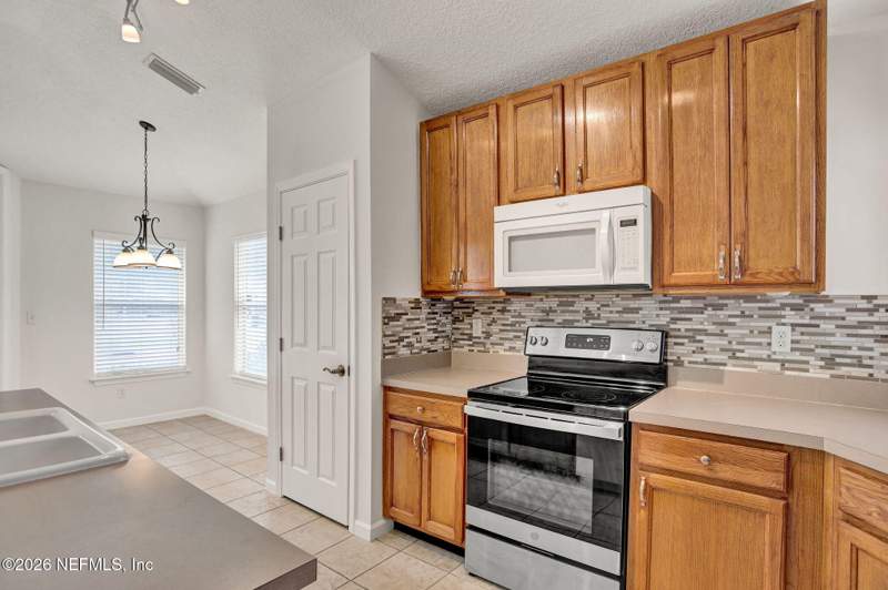 2 bedroom Townhouse at 6350 Island Forest Drive #A, Stone Creek, Fleming Island — photo 5