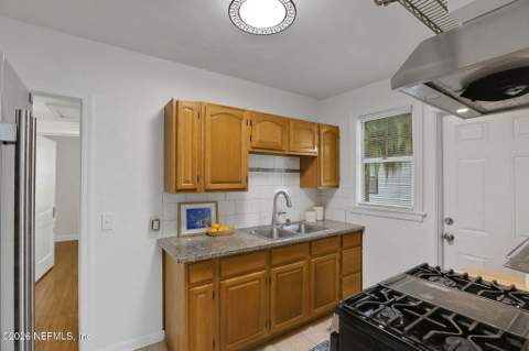 1166 Murray Drive, Jacksonville FL - photo 12 of 26